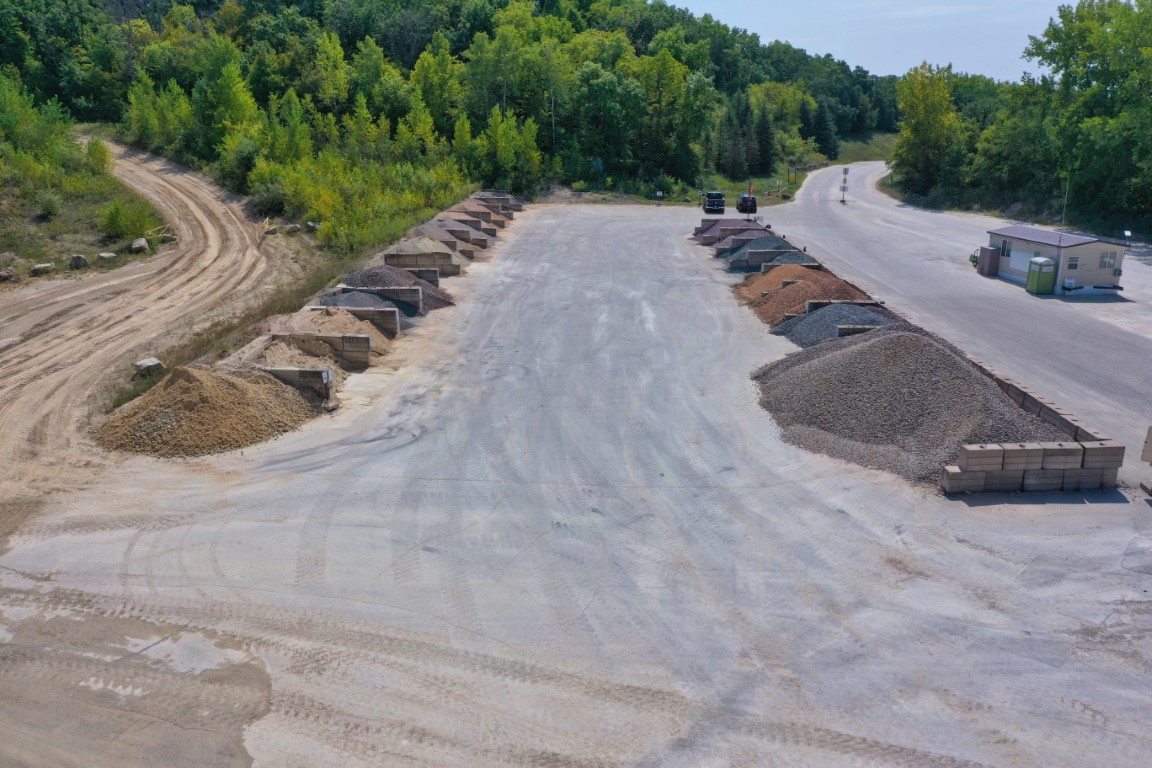 Landscaping Stone and Decorative Rock Milestone Materials
